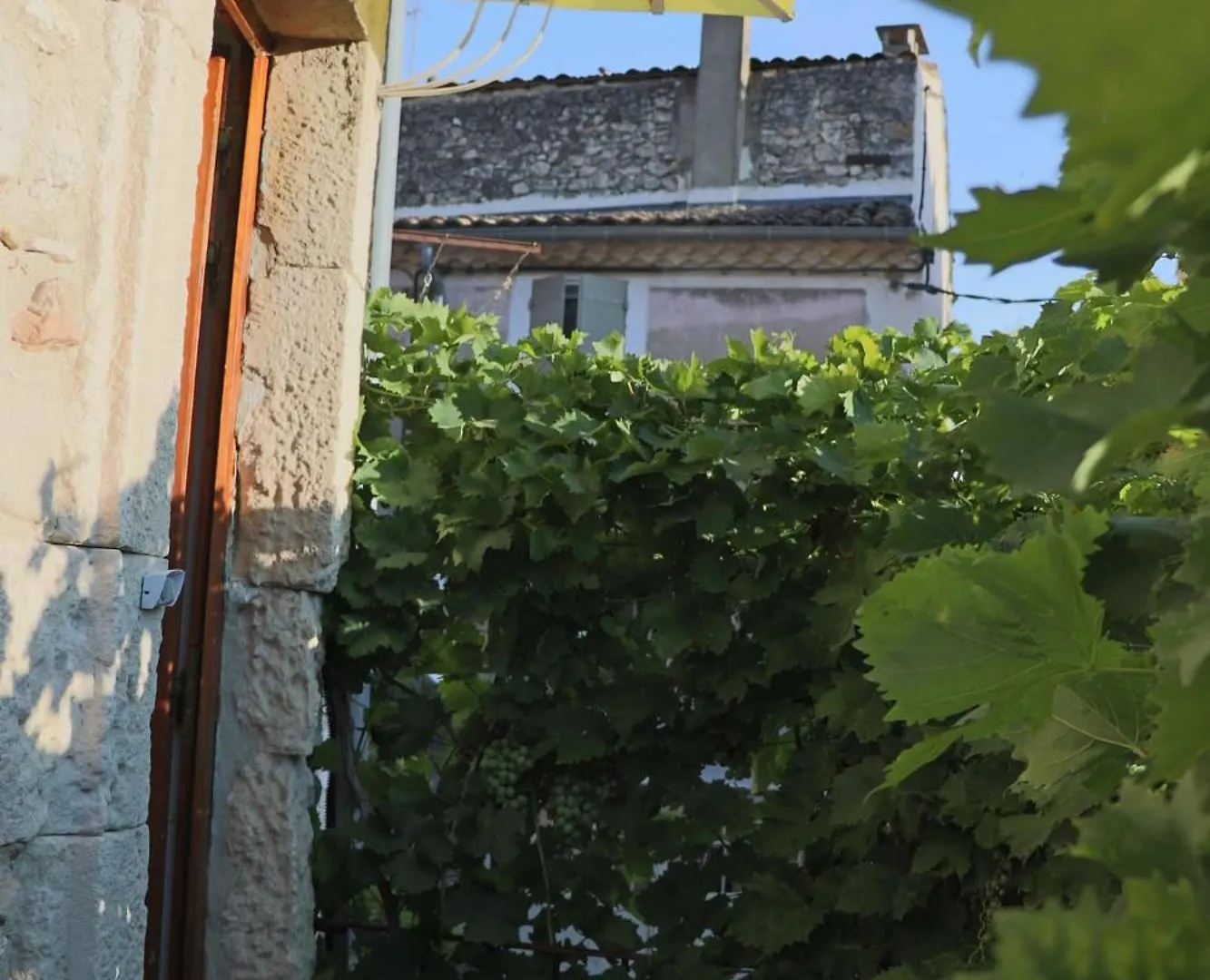 Maison De Village Sur Donzere France