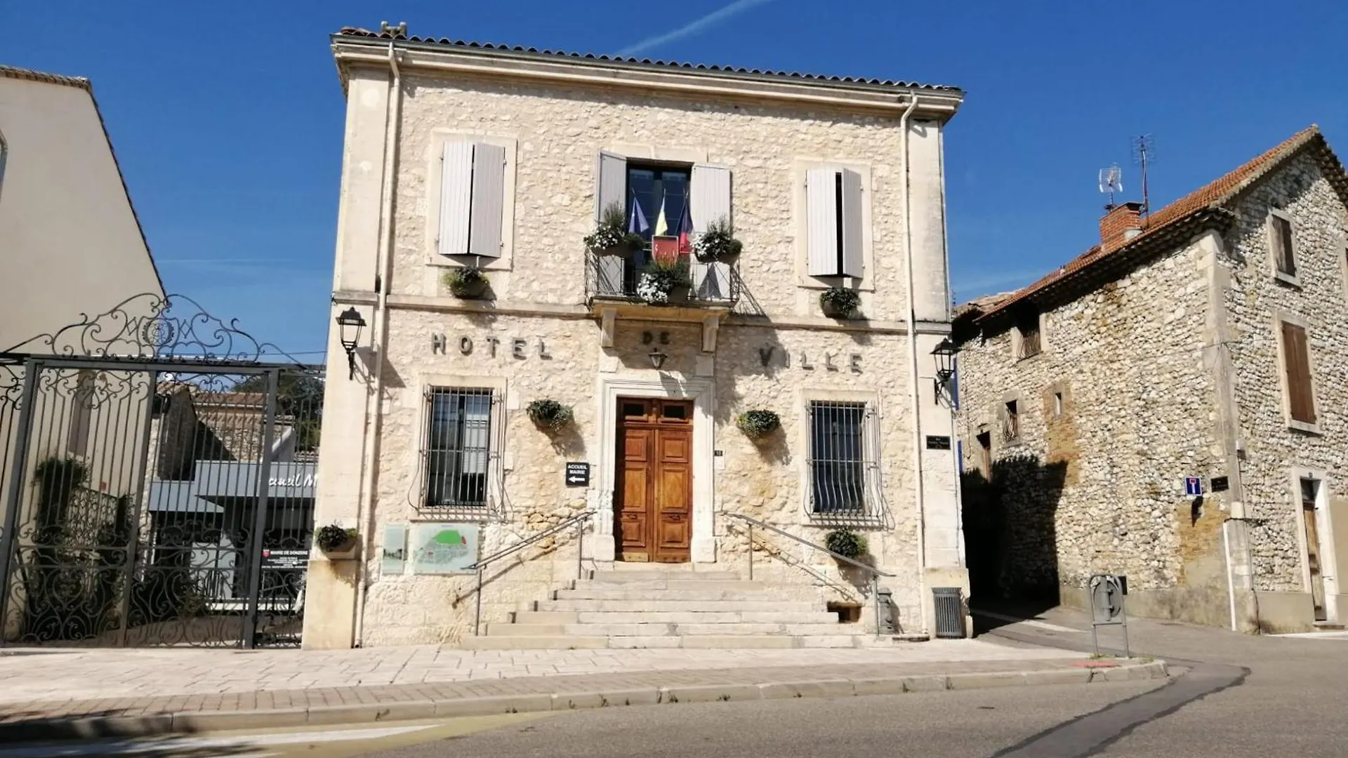 Maison De Village Sur Donzere 0*,