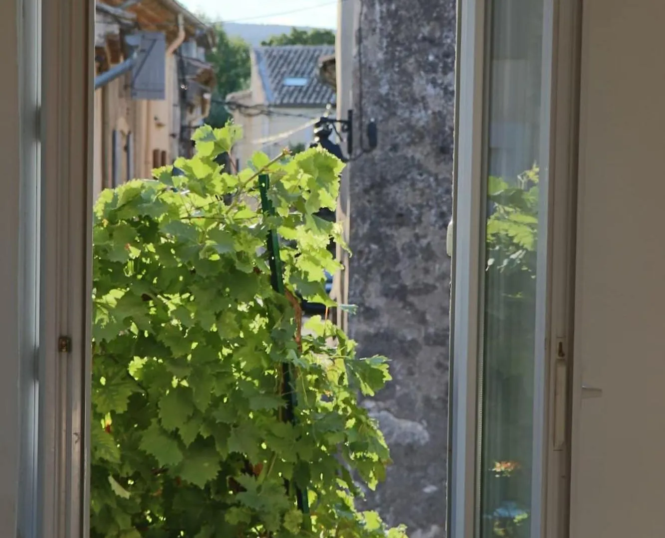 Maison De Village Sur Donzere